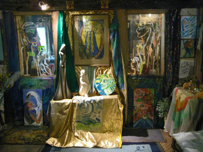 Spotlighting in Temple